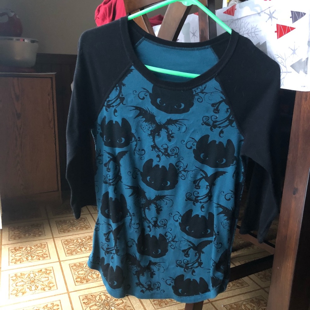 REVERSEABLE How To Train Your Dragon 3/4 Sleeve